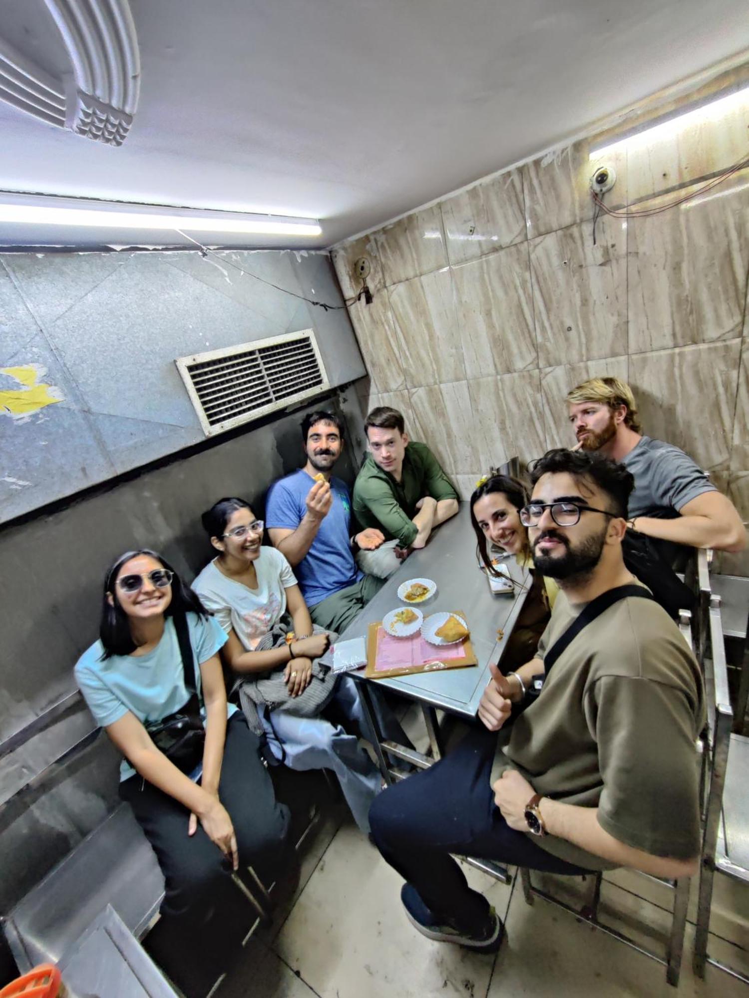 Madpackers Jaipurホステル エクステリア 写真